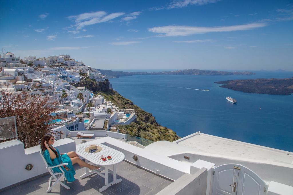 Karpimo Horizon - Caldera View With Private Hot Tub Villa Firostefani Værelse billede