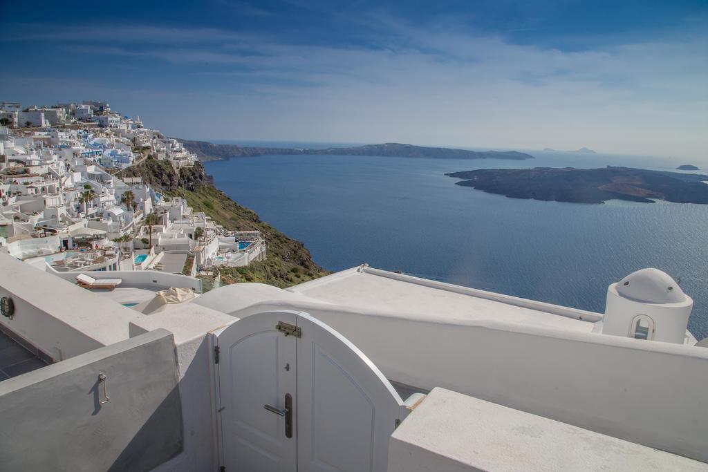 Karpimo Horizon - Caldera View With Private Hot Tub Villa Firostefani Værelse billede